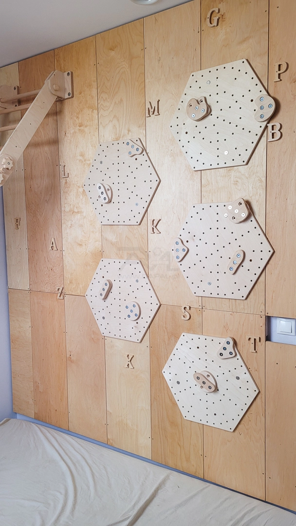 Modulová lezecká stěna pro děti