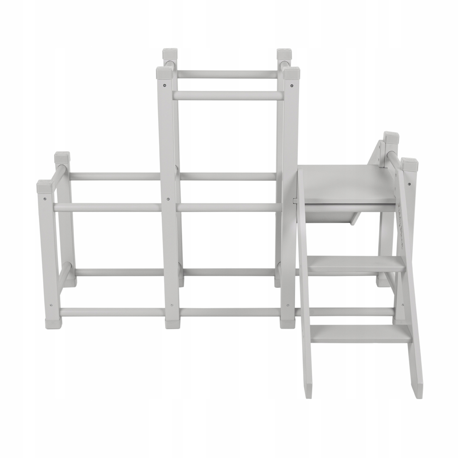 Dřevěné hřiště se skluzavkou, šedá