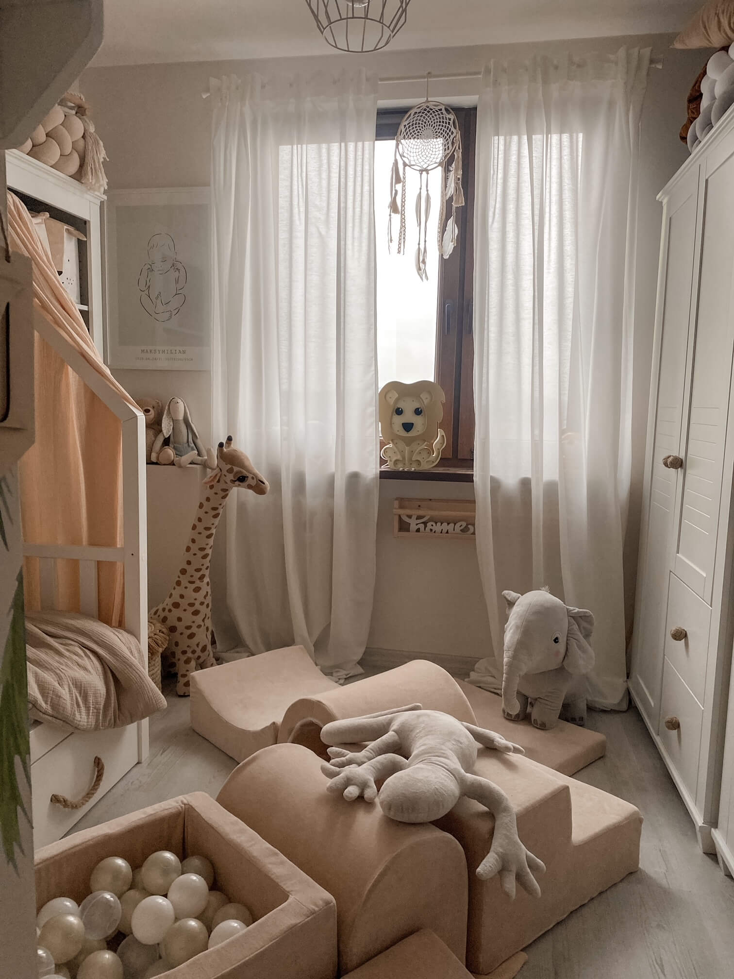 Pěnová hrací sada a domácí hřiště se suchým bazénkem XXL (100 ks míčků) - různé barvy