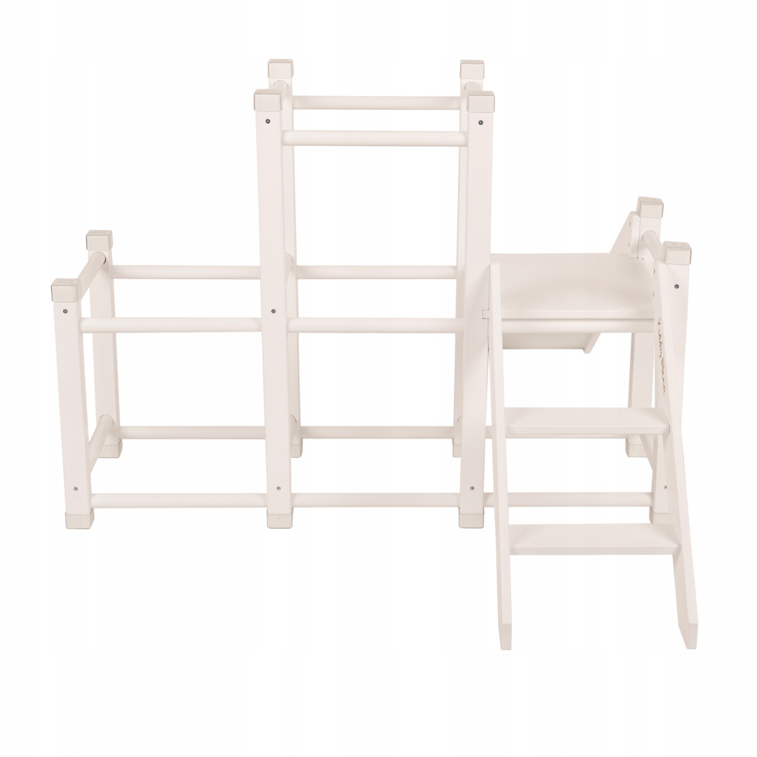 Dřevěné hřiště se skluzavkou, bílá