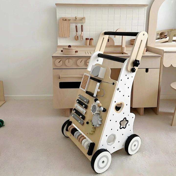 Dřevěné multifunkční chodítko 3v1
