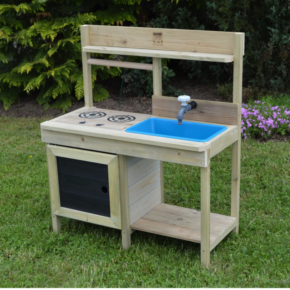 Dětská venkovní kuchyňka