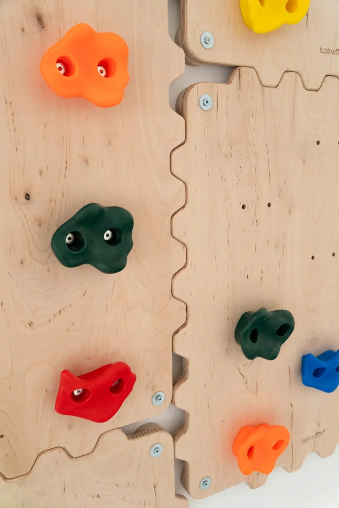 Modulová lezecká stěna pro děti - puzzle, natural