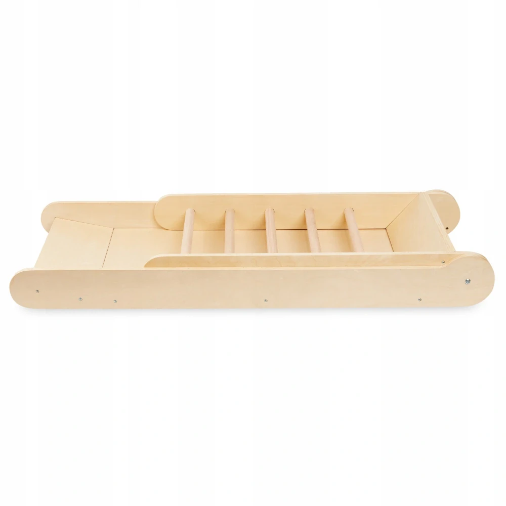 Dřevěná skluzavka s žebříkem pro děti