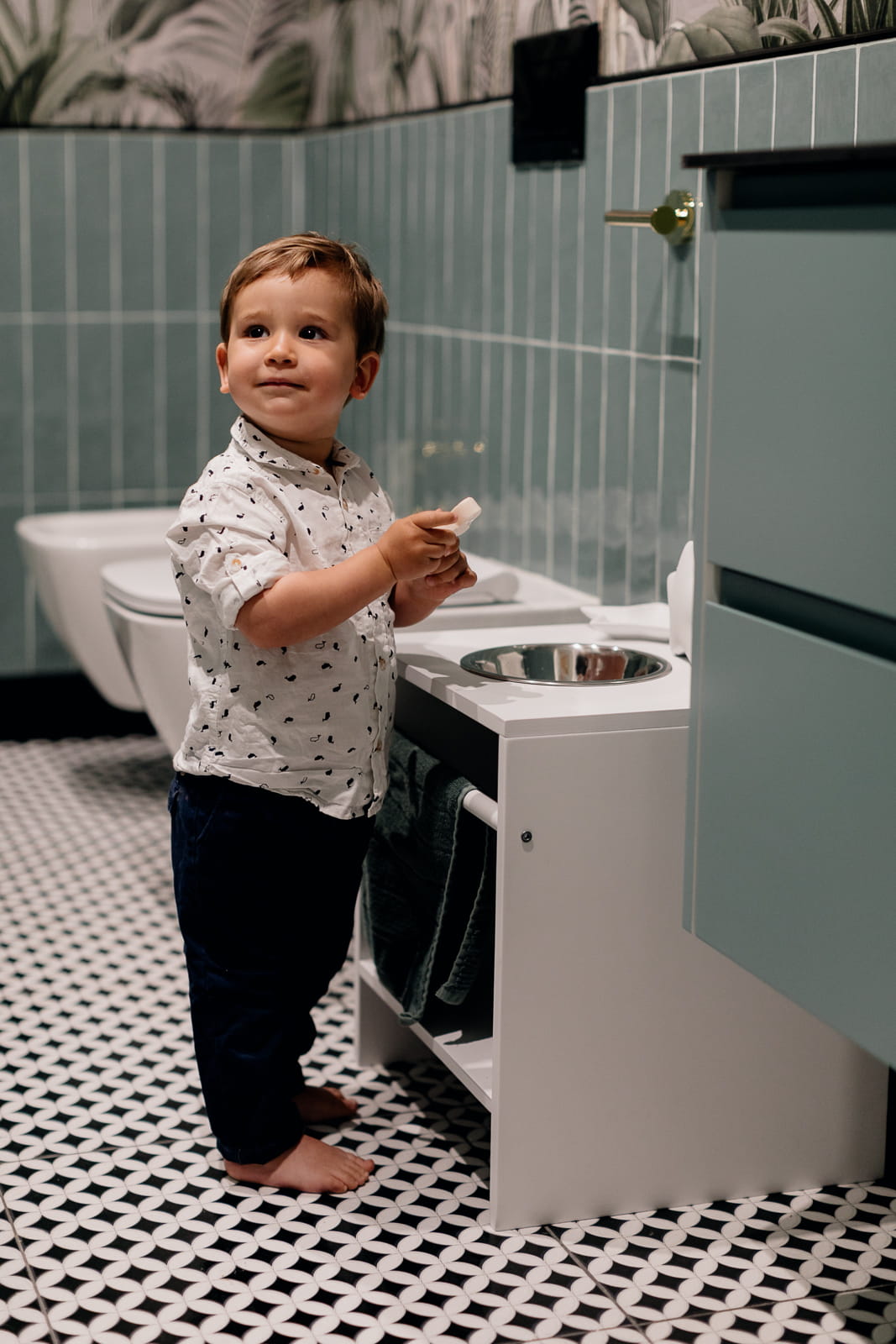 Dřevěná montessori koupelna pro děti 