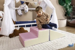 Mini skluzavka a schody