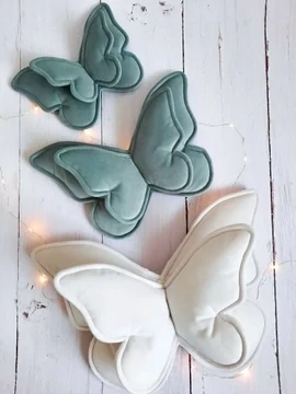 Sametový motýl - bílý, různé velikosti