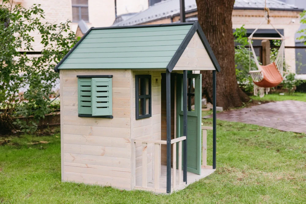 Dětský dřevěný zahradní domeček Cottage Shop - pastelově růžový