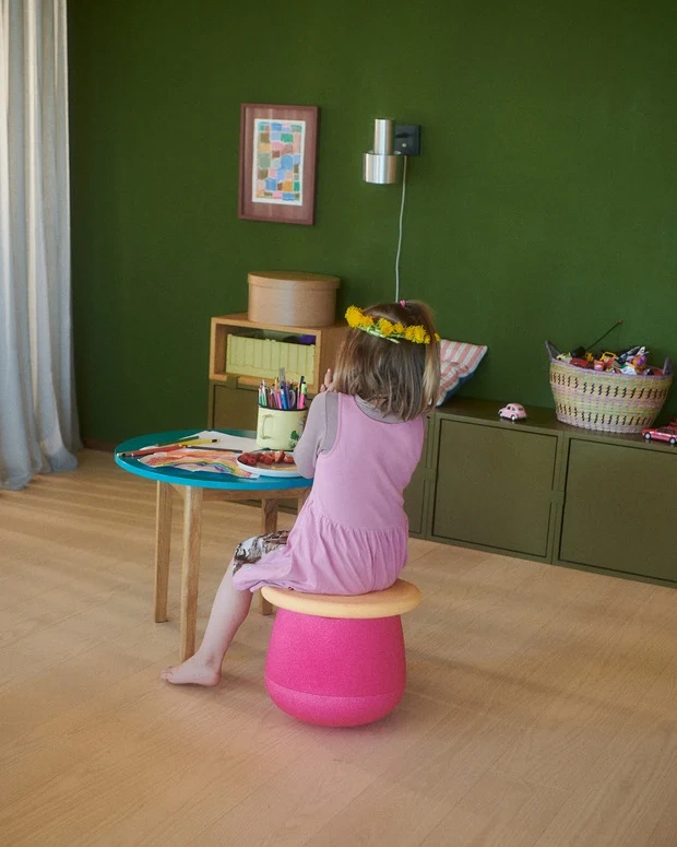 Stapelstein® Dynamic small – Modulární stolička pro pohyb a soustředění v každém věku