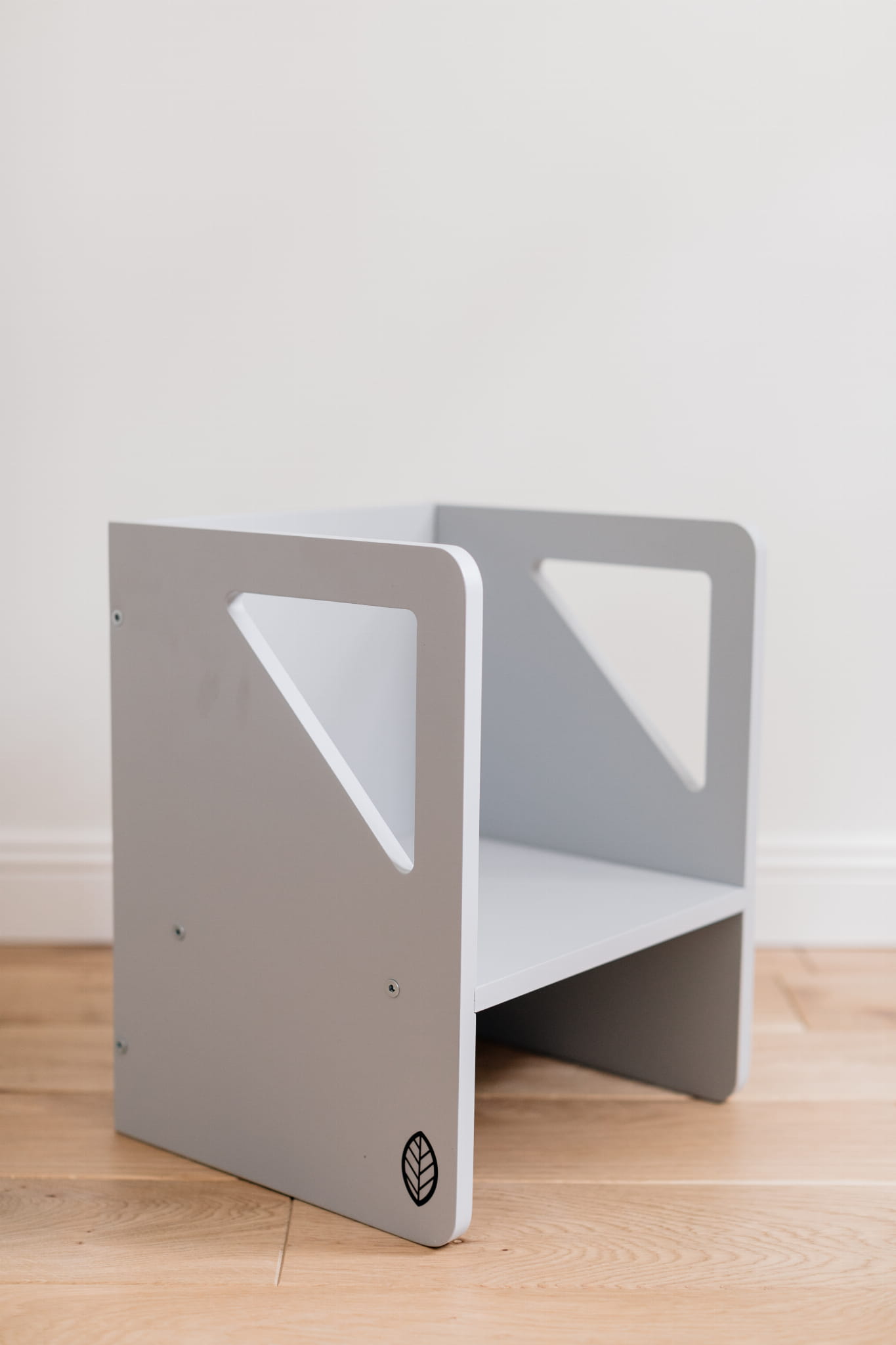 Maxi dřevěná dětská židle - mátová