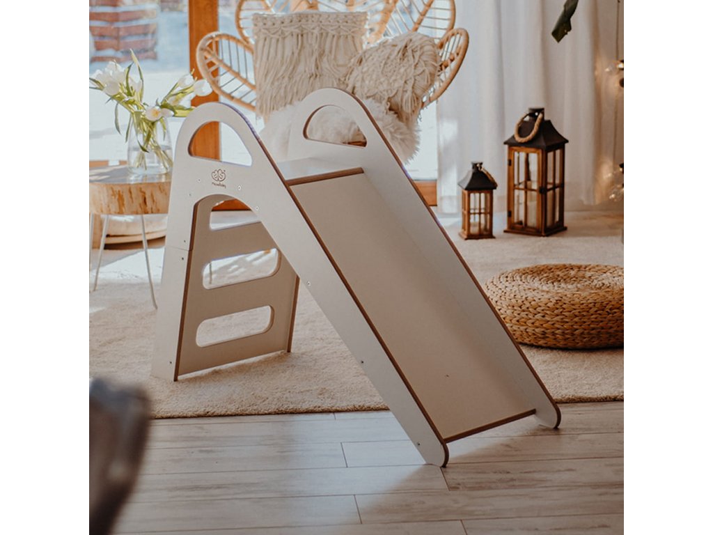Dětská dřevěná skluzavka do interiéru Scandy: bílá
