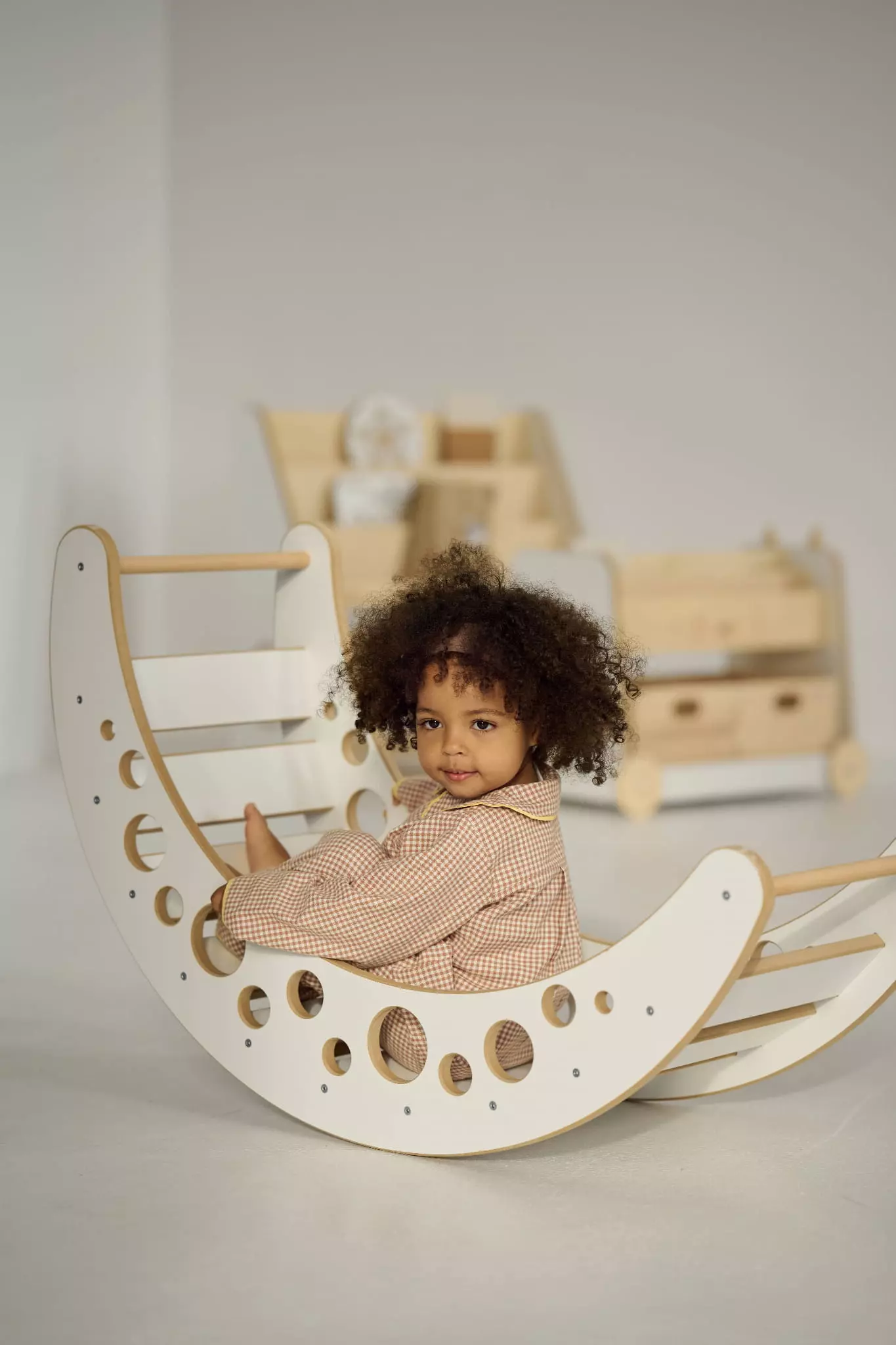 Dřevěná houpačka Moon velikosti L