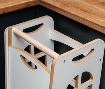 Učící věž Kitchen Helper - hruška