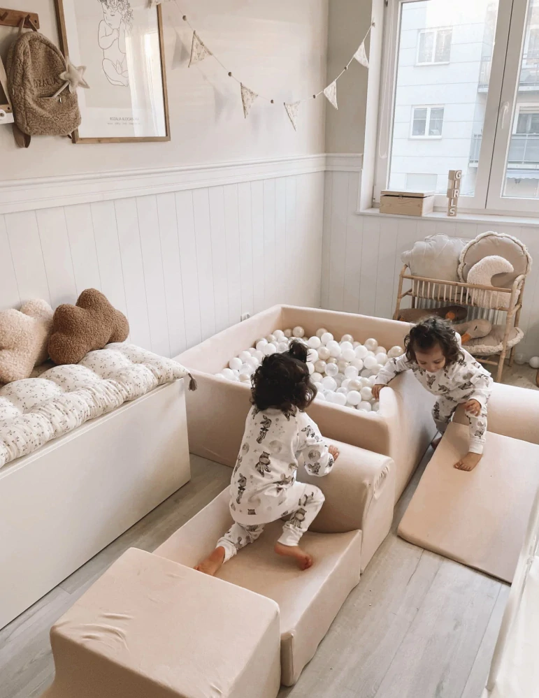 Pěnové domácí hřiště s bazénkem VELVET - oranžová