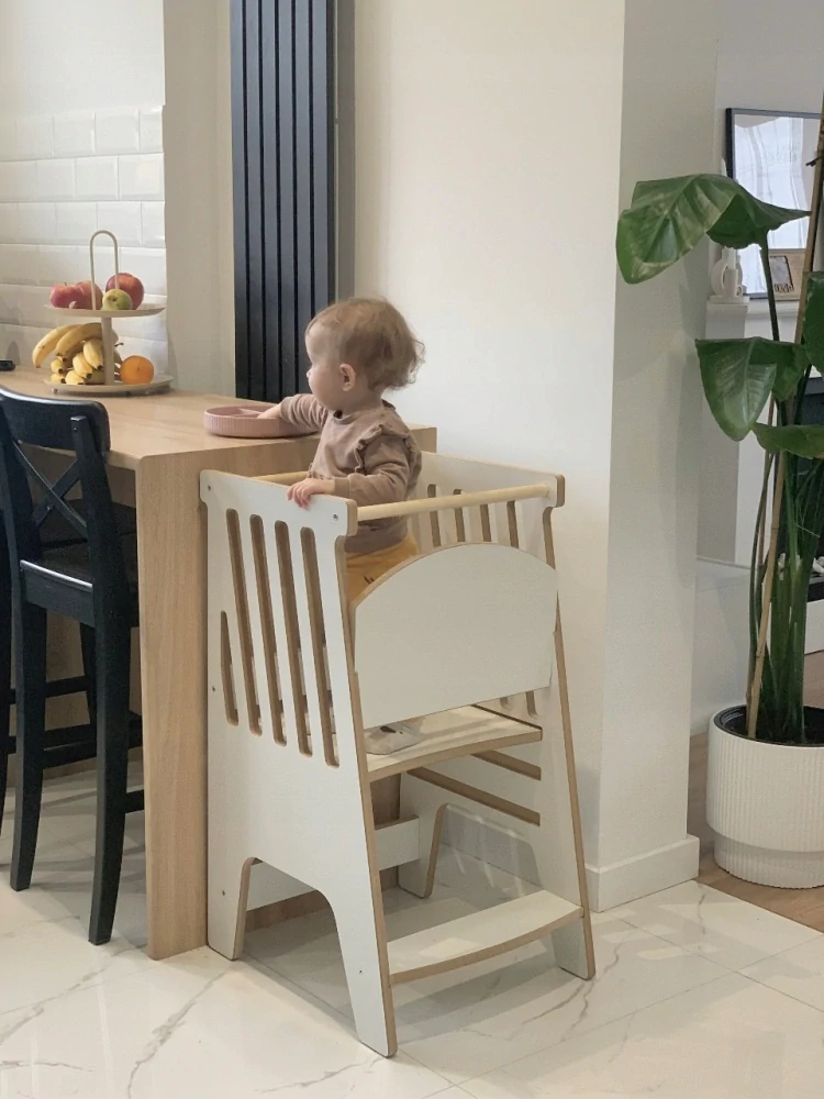 Montessori učící věž - sorter, černá