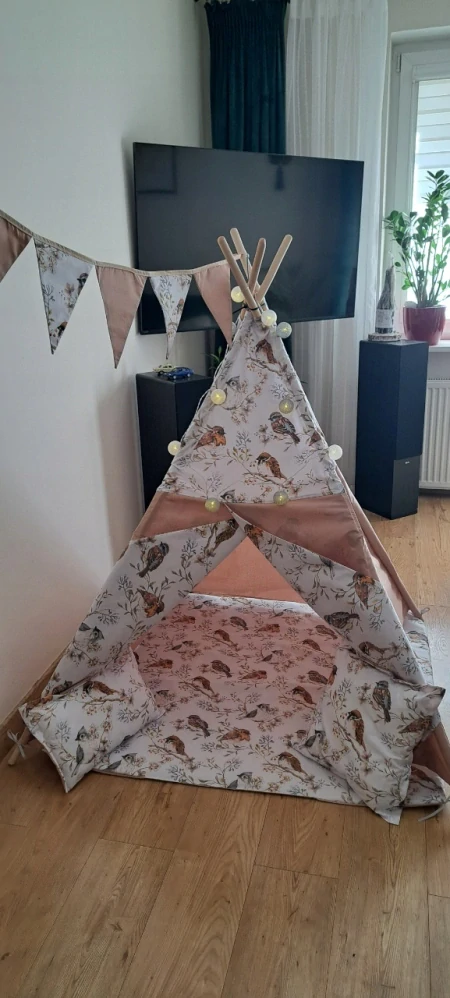 Dětský stan teepee s podložkou, polštářky a světýlky - ptáčci, béžová