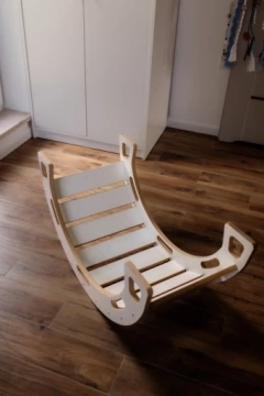 Montessori dřevěná houpačka – bílá