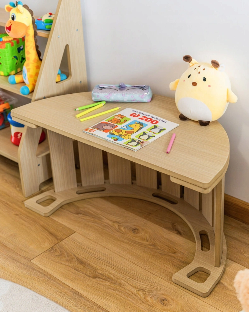 Montessori dřevěná houpačka 3v1 se skluzavkou, lezeckou stěnou a polštářem – bílá, polštář růžový